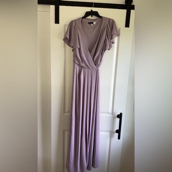 BRIDESMAID DRESS - CELEBRATE DB STUDIO
flutter sleeve georgette wrap dress - Picture 3 of 4